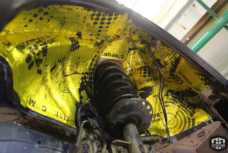 Шумоизоляция арок и подкрылков автомобиля Land Rover Freelander