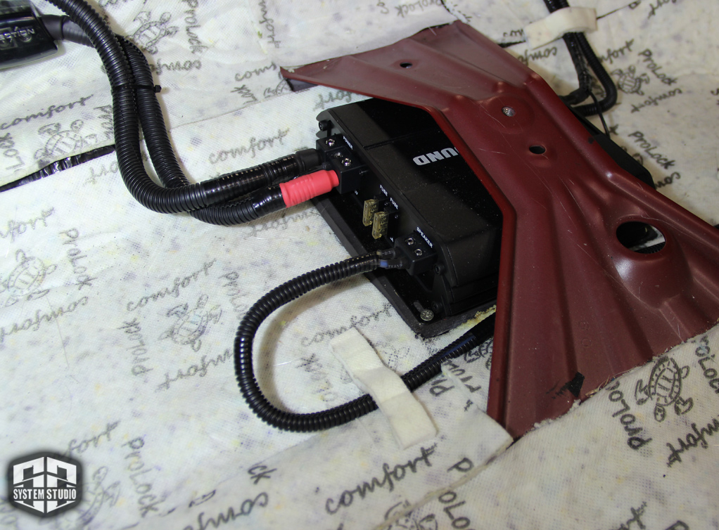 установка аудио усилителя в lexus nx