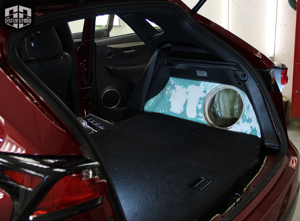 скрытый штатный сабвуфер в крыло лексус lexus nx