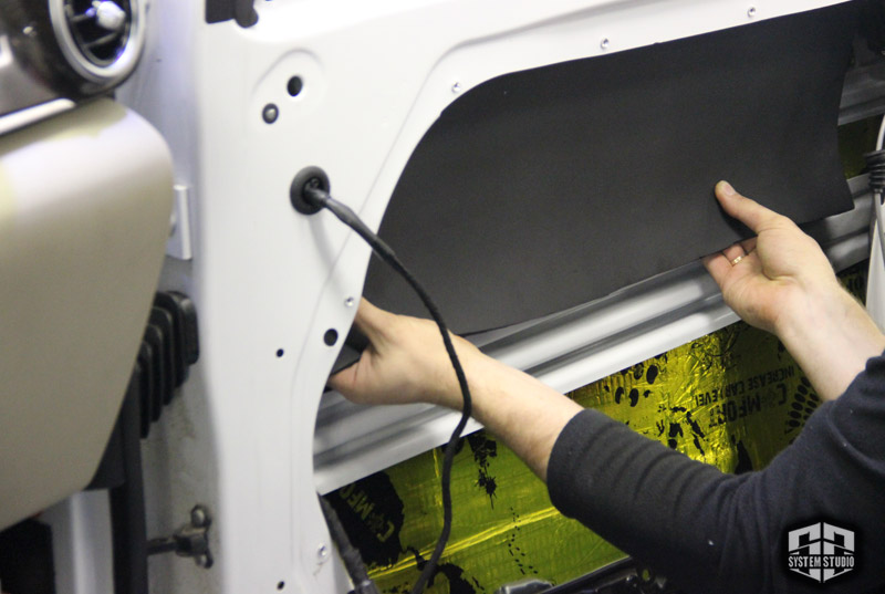 mercedes v class шумоизоляция дверей