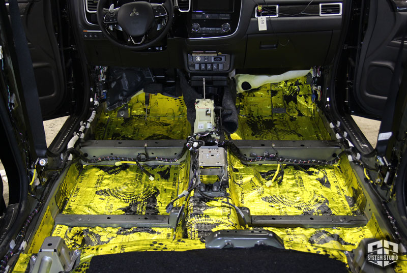 Mitsubishi Outlander GT Шумоизоляция салона