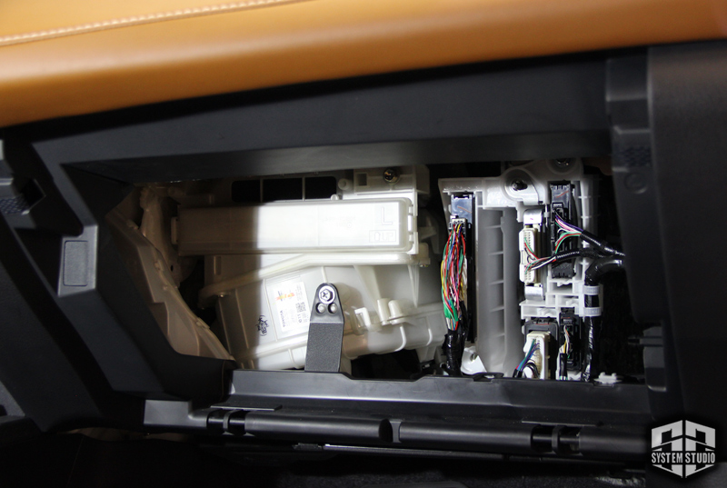 установка сигнализации тойота рав4