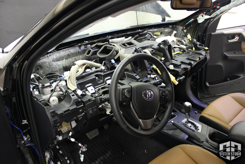 авторская защита от угона Toyota Rav4 москва