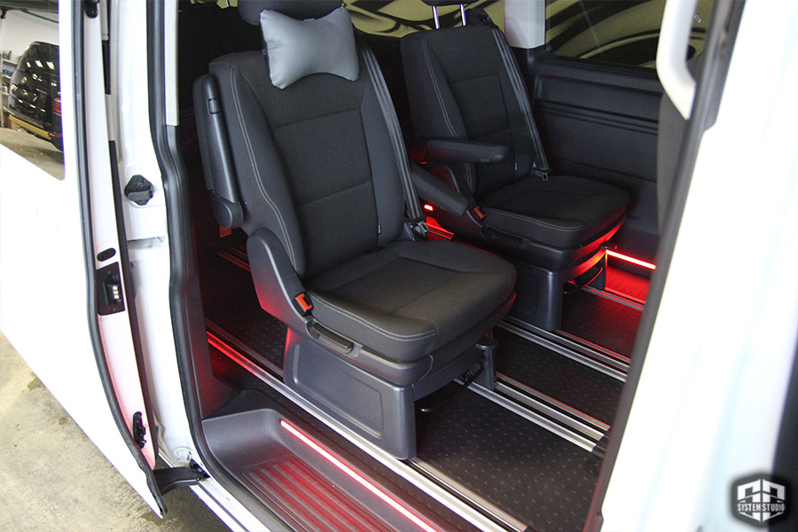 подсветка ног VW Multivan T6